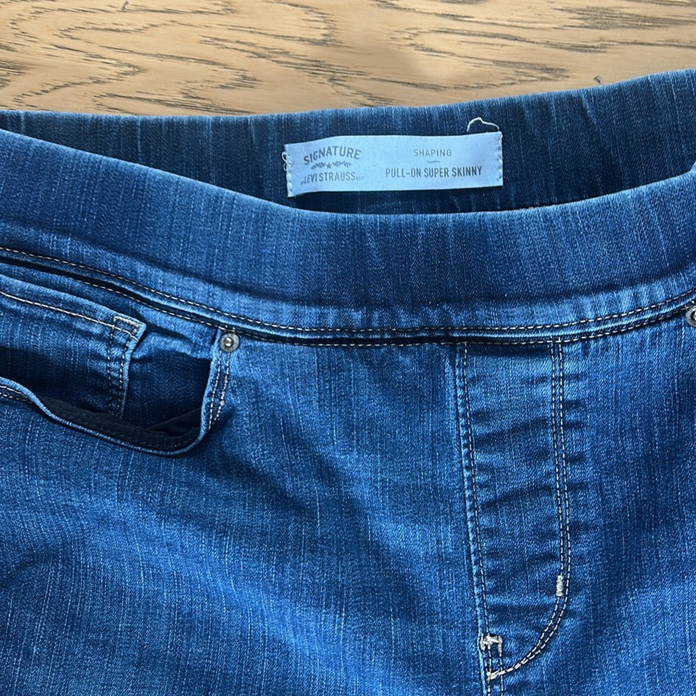 Levi Strauss pull-on skinny 16 - Picture 2 of 3
